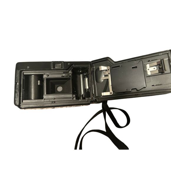 Pre-Owned Minolta Focus Free Freedom 100 Camera (Camera only) - Picture 3 of 3